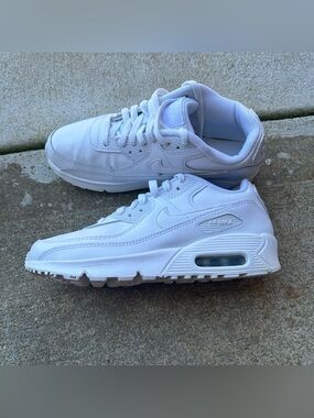 Women’s White Nike Air Max Shoes